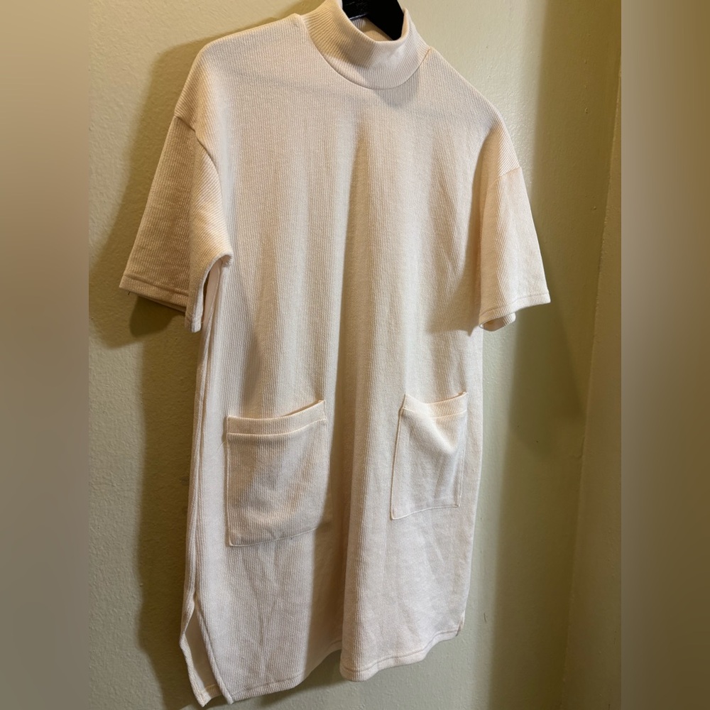 SHEIN Off-White Short Sleeve Sweater Tee